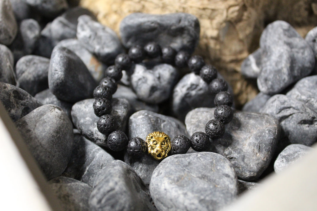 Pulsera de lava con cabeza de león