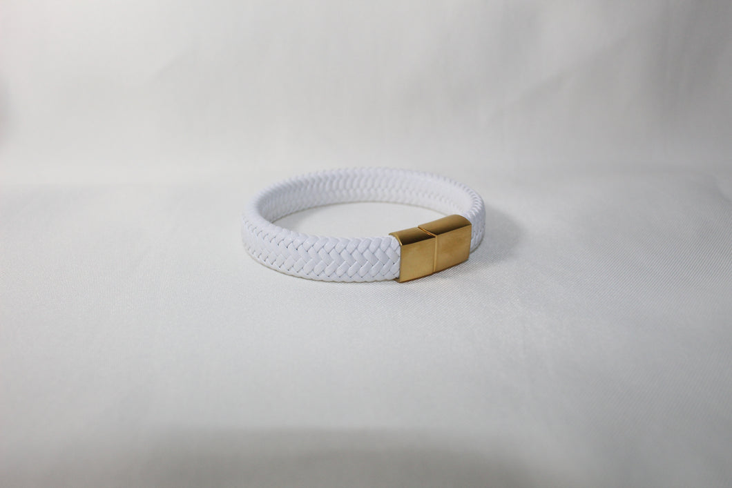 White leather bracelet with golden magnetic clasp