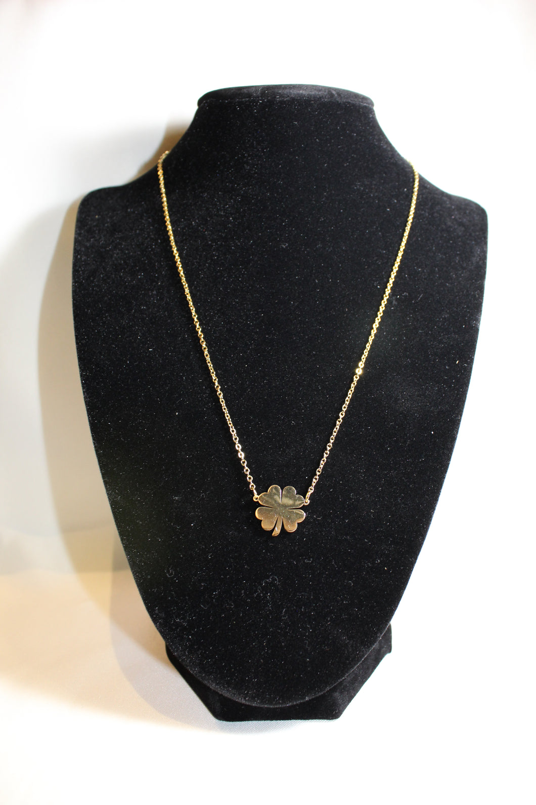 clover necklace