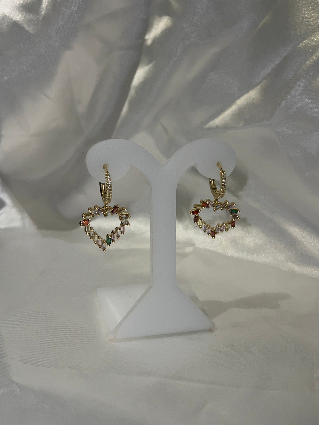 Aretes zirconia, corazón colores